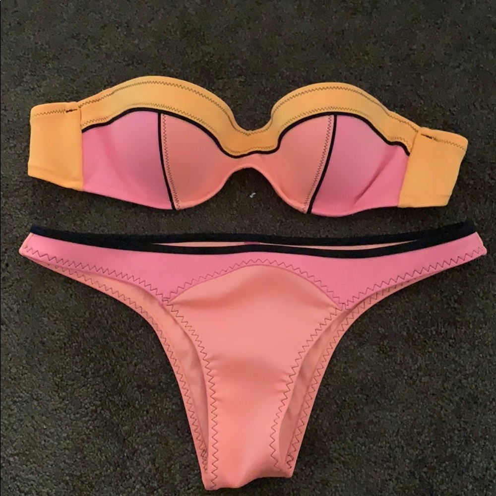 VS bikini